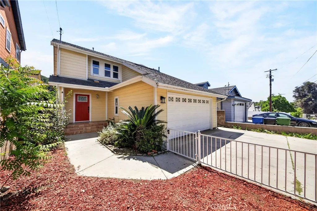 7552 Thousand Oaks Dr, Tujunga, CA 91042 photo 2