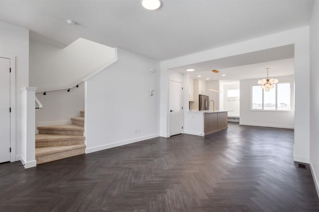 Additional image 3 of 219 Sora Boulevard SE, Calgary, AB, T3S 0M1