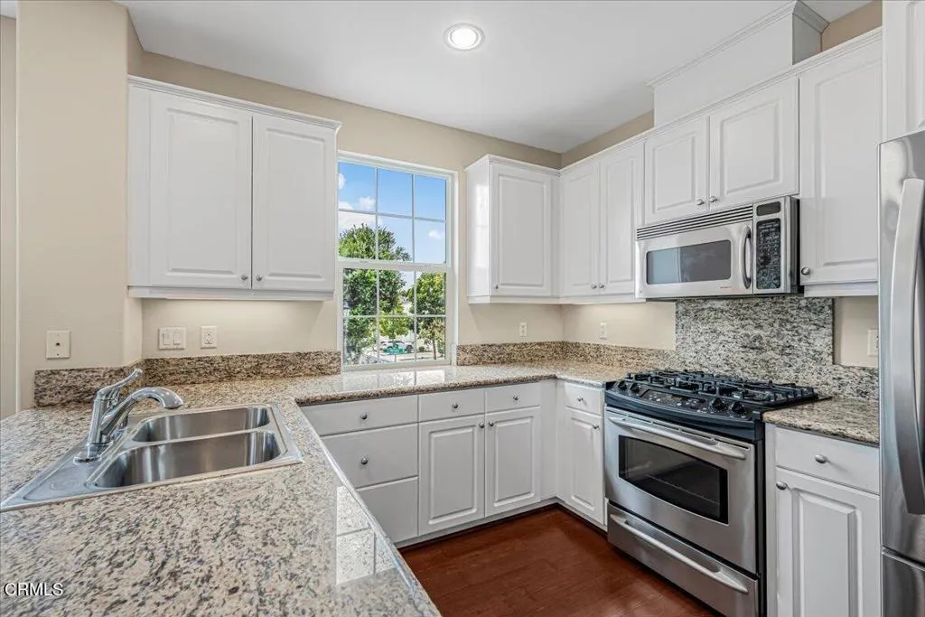 Additional image 38 of 990 Holiday Avenue, Ventura, CA 93003