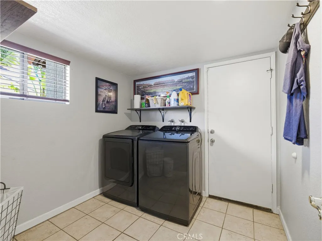 Additional image 31 of 22319 Lull Street, Canoga Park, CA 91304