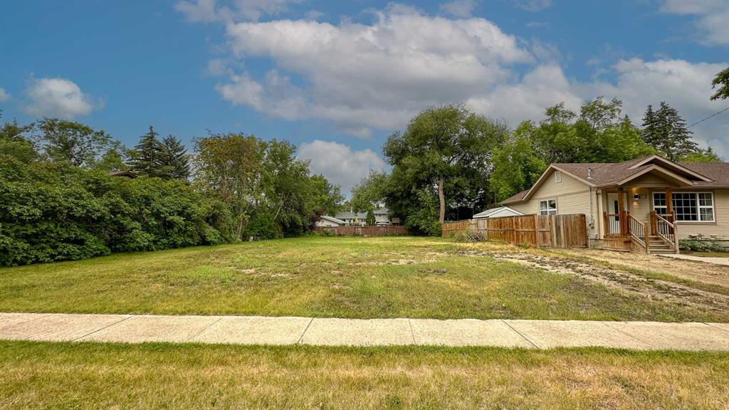 Additional image 6 of 3512 43 Avenue, Red Deer, AB, T4N 3B4
