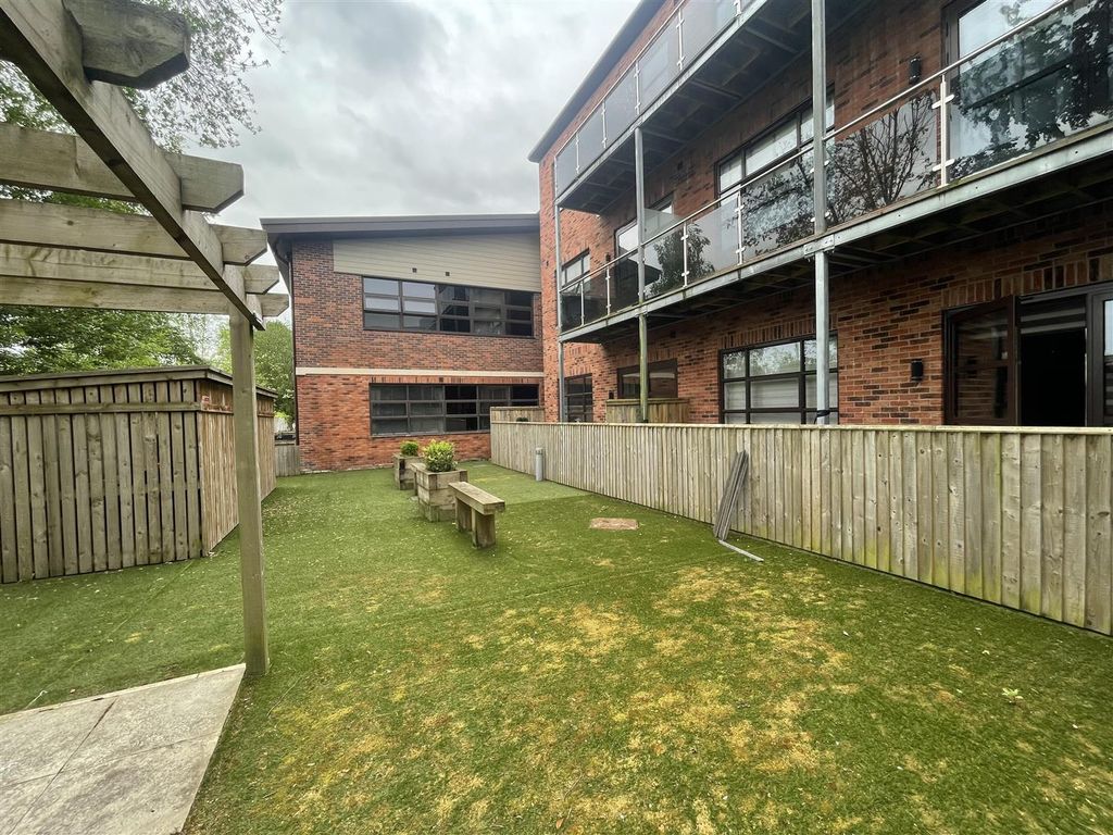 Additional image 7 of 1 bed flat for saleBollin Heights, Macclesfield Road, Wilmslow SK9