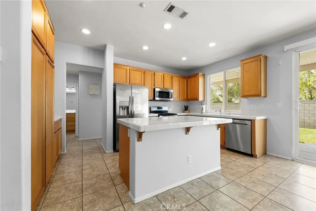 Additional image 64 of 7112 Riley Dr, Fontana, CA 92336