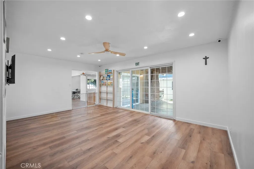 15794 Stanbrook Dr, La Mirada, CA 90638 photo 2