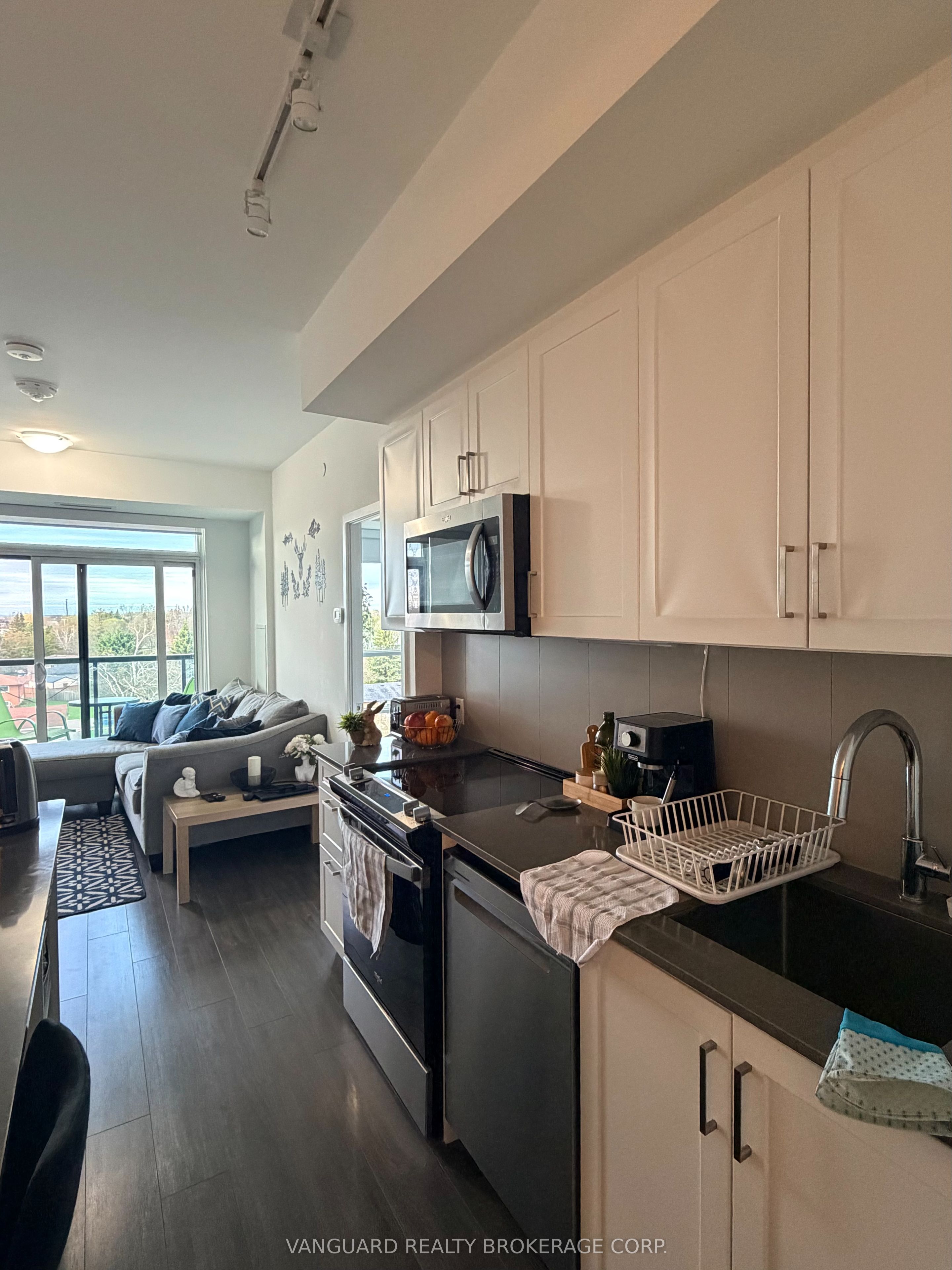Additional image 5 of 425-681 Yonge Street, Barrie, ON, L4N 4E8