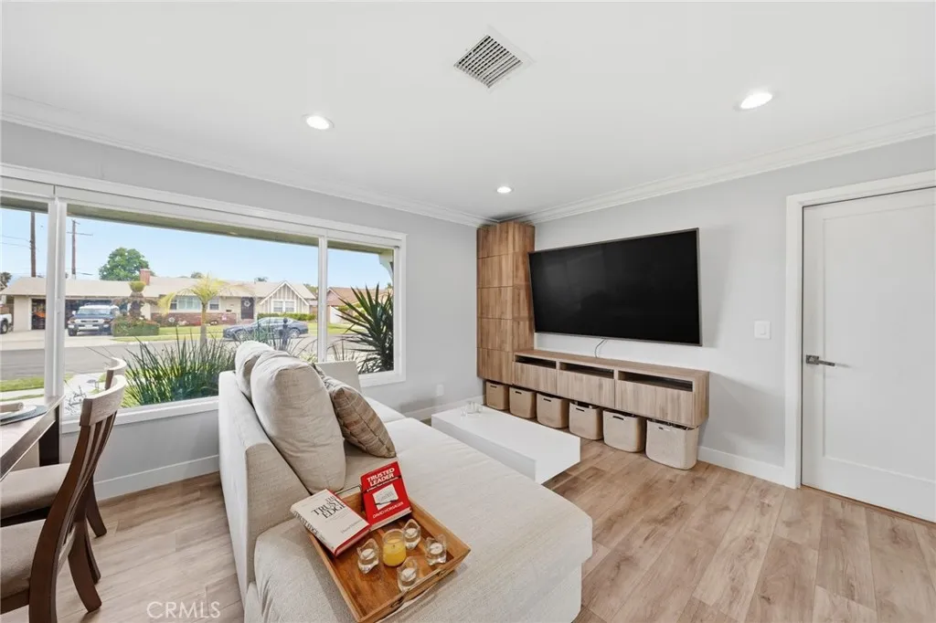 Additional image 76 of 2858 W Keys Ln, Anaheim, CA 92804
