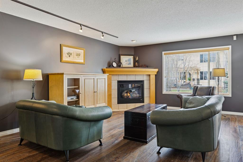 Additional image 3 of 65 Cougarstone Terrace SW, Calgary, AB, T3H 5A1