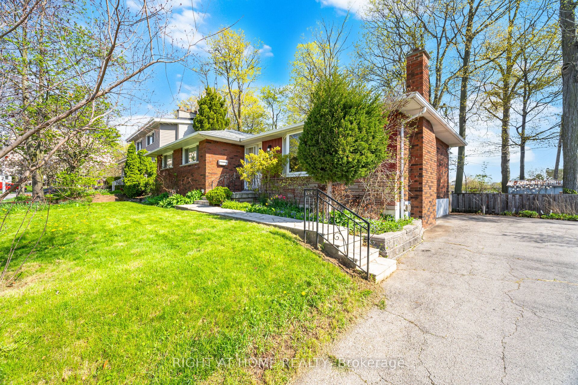 Additional image 3 of 1461 Moss Glen Road, Burlington, ON, L7P 2C2