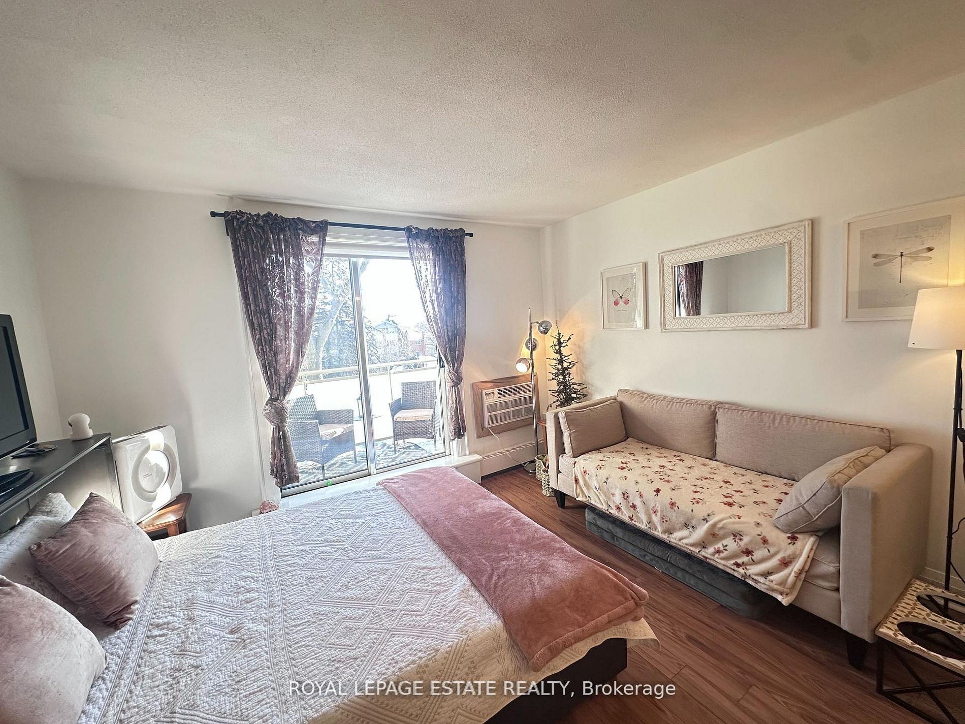 Additional image 6 of 309-123 Woodbine Avenue, Toronto, ON, M4L 3V8