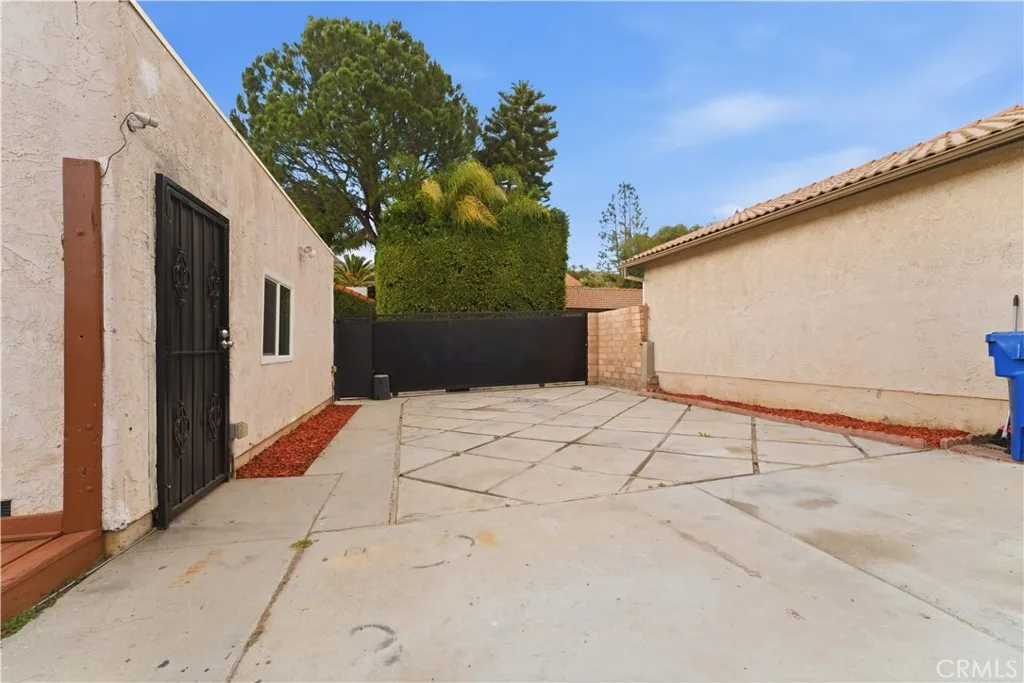 Additional image 40 of 15863 foothill Blvd, Rancho Cascades, CA 91342