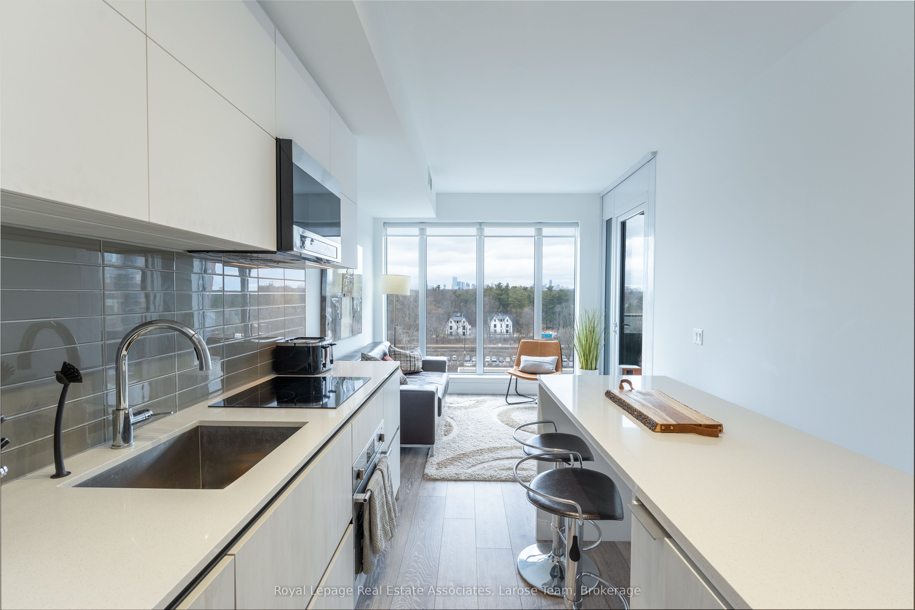 Additional image 4 of 1008-21 Park Street E, Mississauga, ON, L5G 1L7