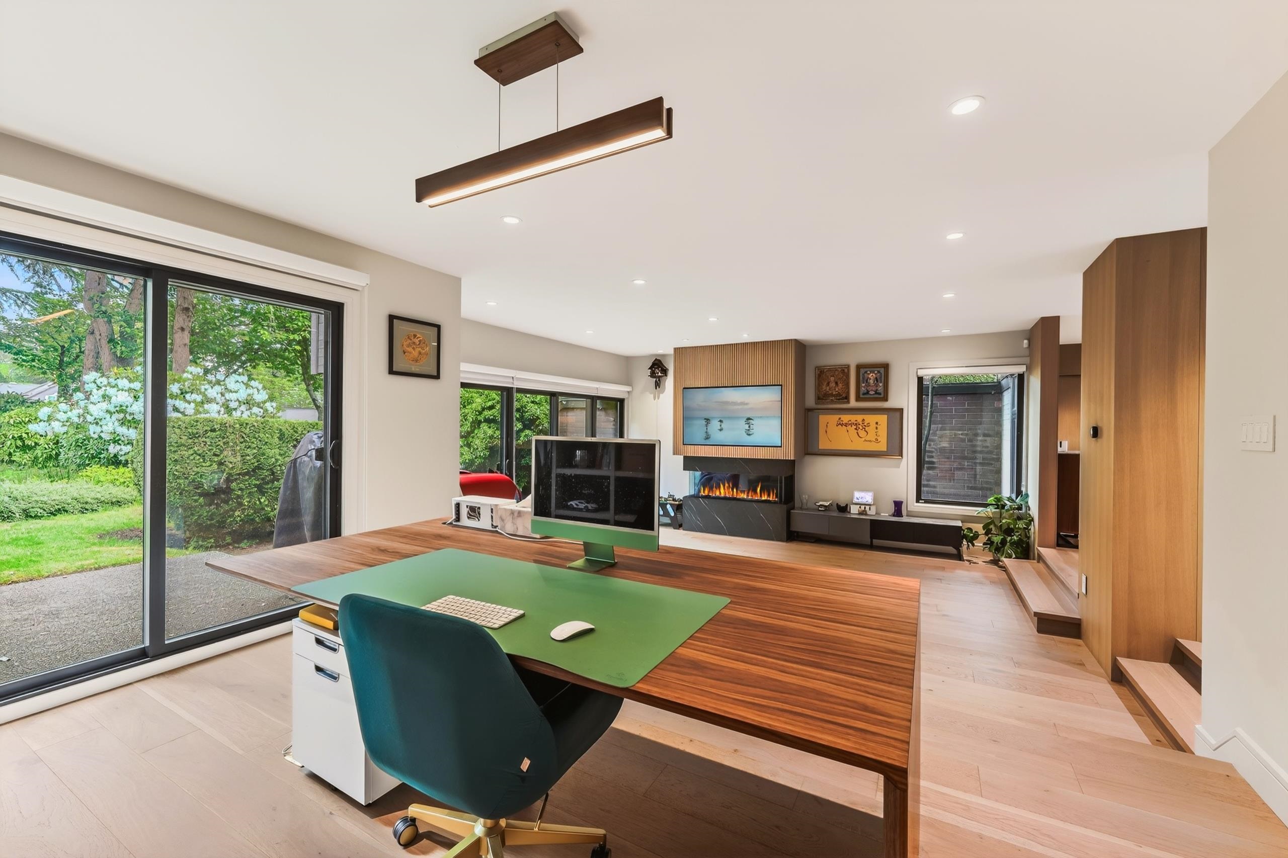 423 Greensboro Place, Vancouver, BC, V5X 4M6