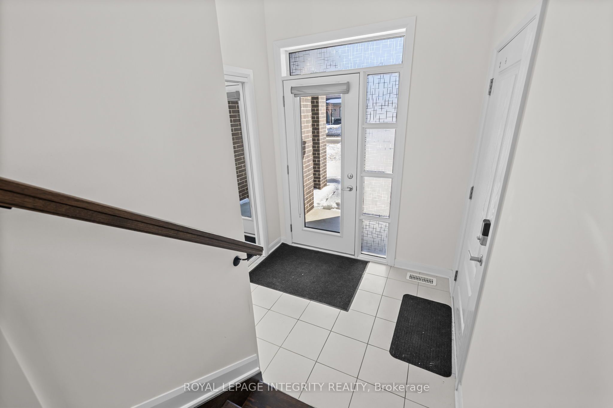 166 Invention Boulevard, Ottawa, ON, K2W 0L6 photo 3
