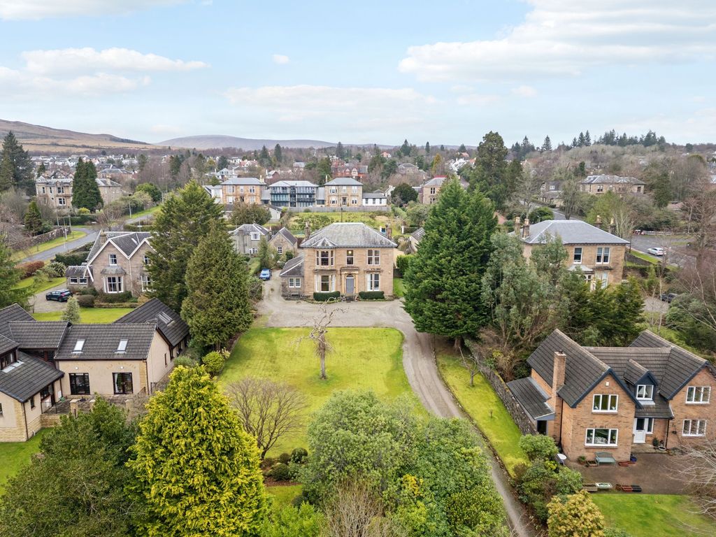Additional image 2 of 3 bed flat for sale3 West Abercromby Street, Helensburgh G84