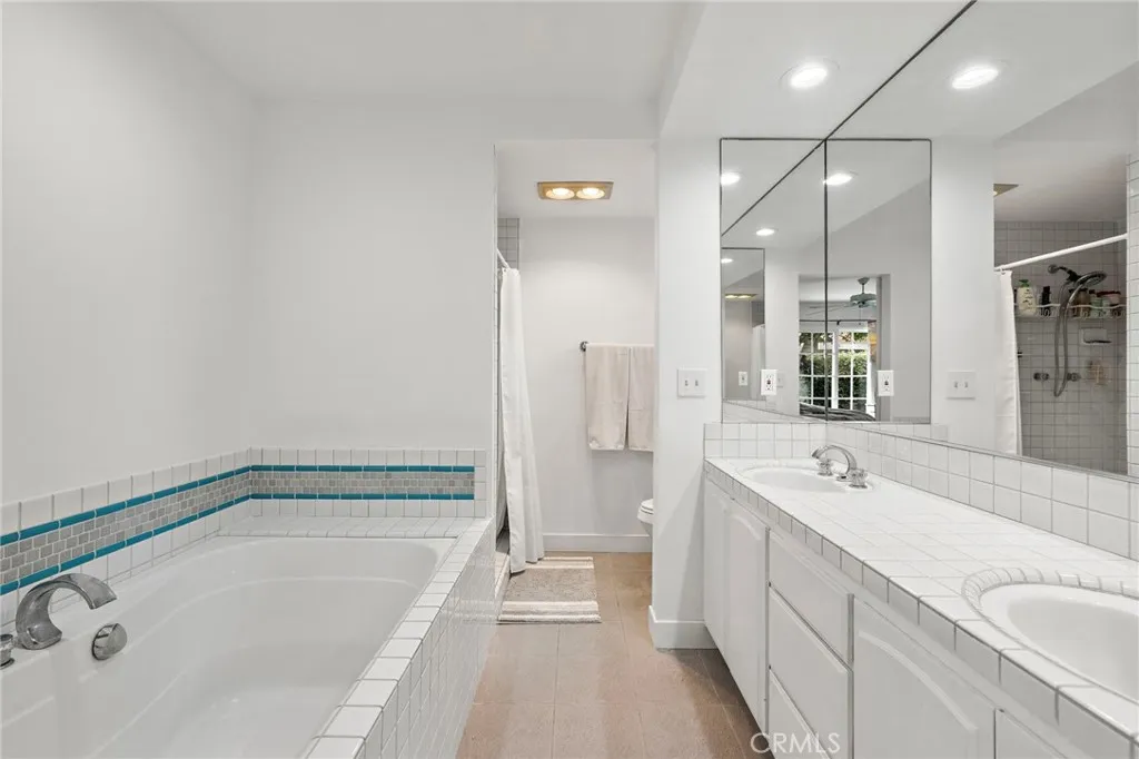 Additional image 56 of 2435 Marseilles Way, Costa Mesa, CA 92627