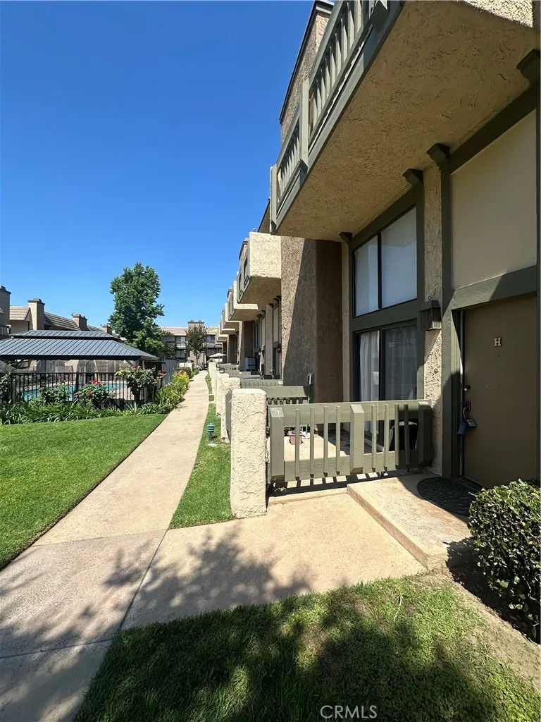 Additional image 62 of 1927 Huntington Dr Unit H, Duarte, CA 91010
