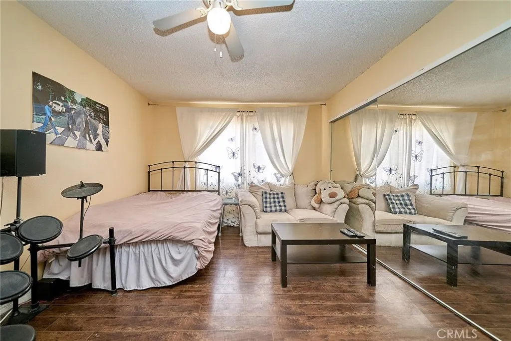 Additional image 28 of 20951 Gault St, Canoga Park, CA 91303