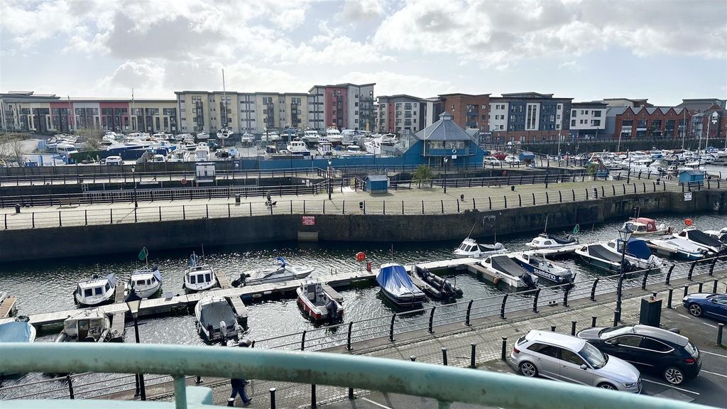 Additional image 36 of 3 bed flat for salePocketts Wharf, Marina, Swansea SA1