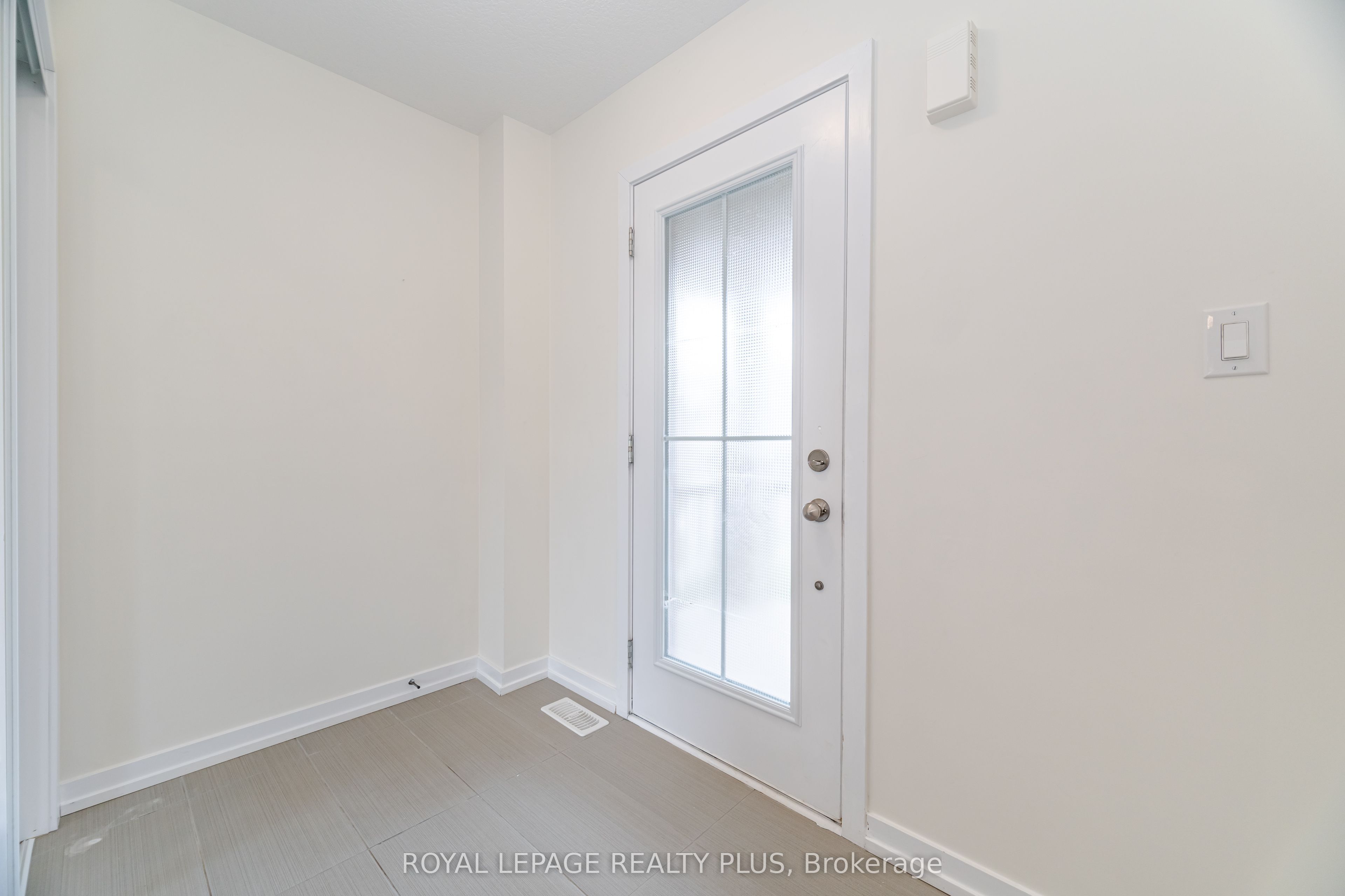 Additional image 4 of 12 Pagebrook Crescent, Hamilton, ON, L8J 0K7
