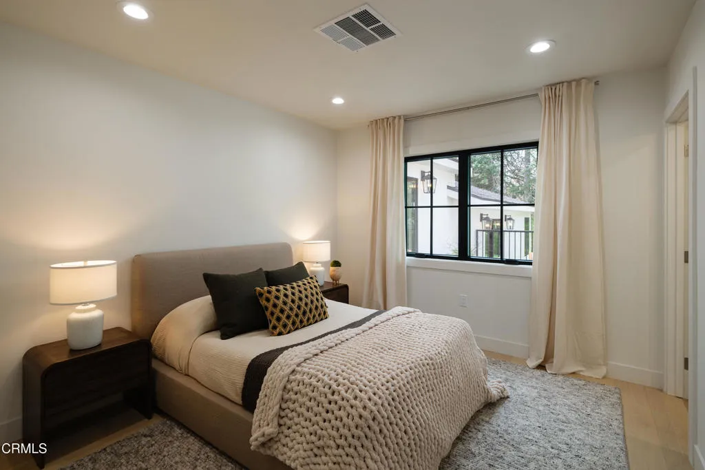 Additional image 18 of 604 De Nova Street, La Canada Flintridge, CA 91011