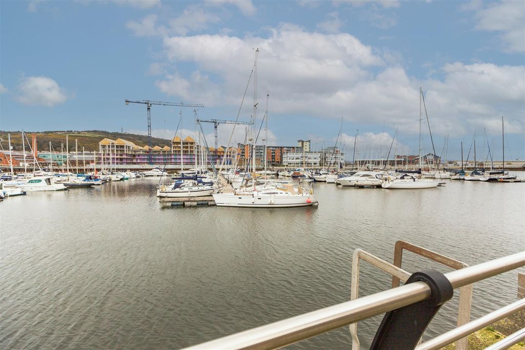 Additional image 33 of 3 bed flat for salePocketts Wharf, Marina, Swansea SA1