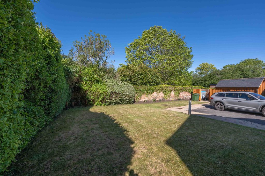 Additional image 12 of 2 bed flat for saleShipston Road, Stratford-Upon-Avon CV37