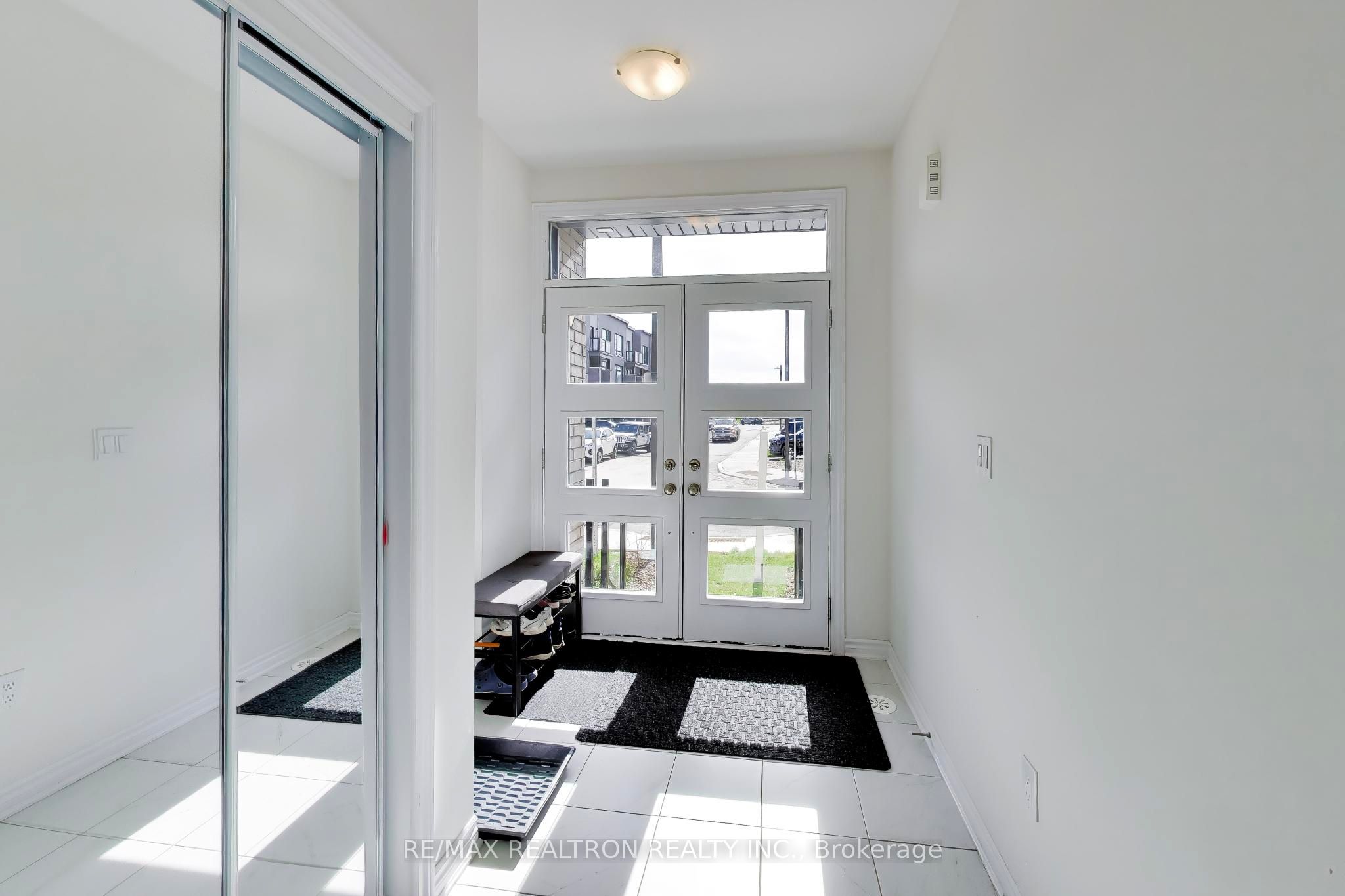Additional image 5 of 11 Inverary Crescent, Vaughan, ON, L4H 5G8