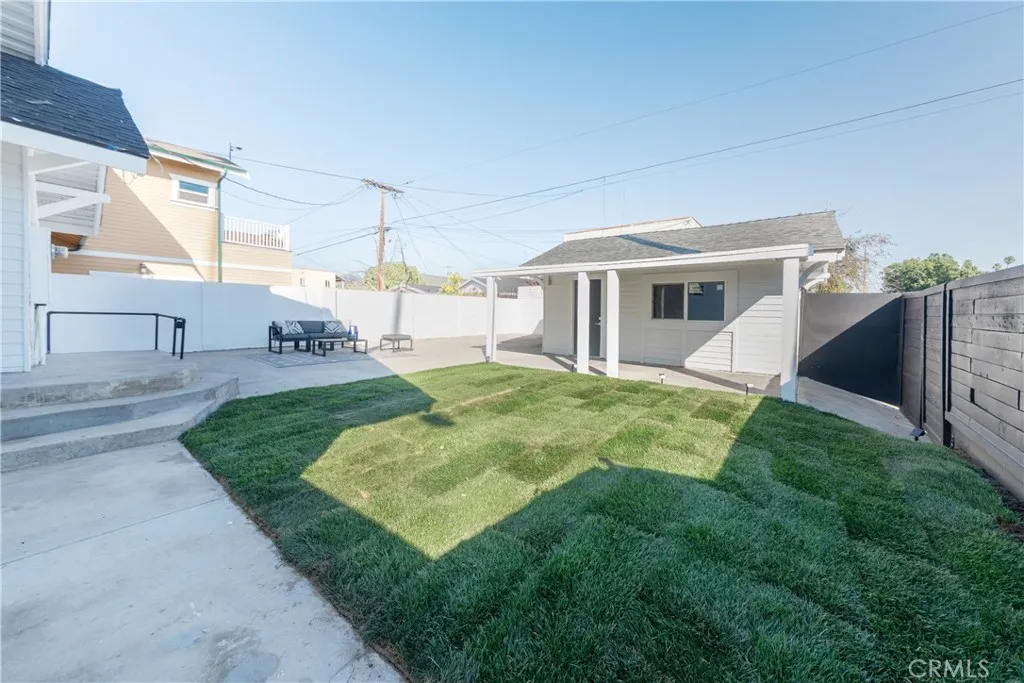 Additional image 107 of 3890 S Harvard Boulevard, Los Angeles, CA 90062