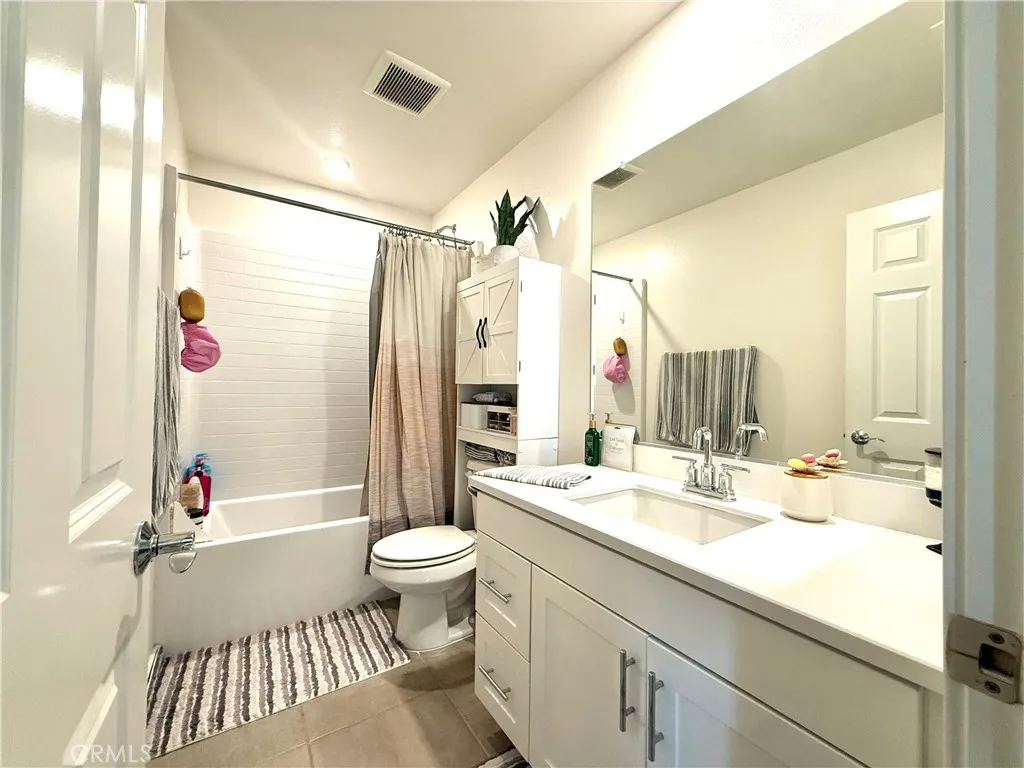 Additional image 24 of 979 W Clover Ave, Rialto, CA 92376