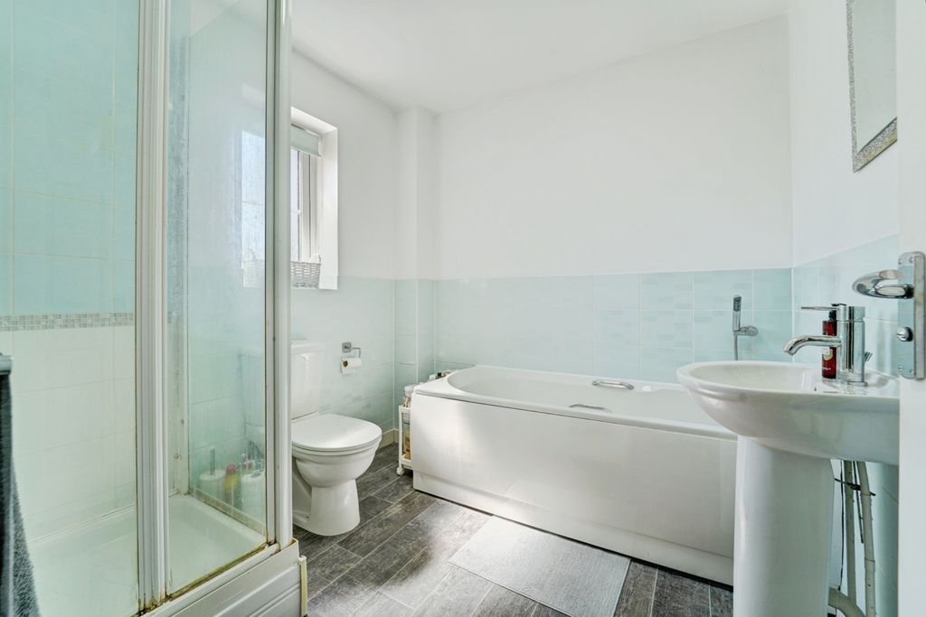Additional image 27 of 5 bed detached house for saleMaskell Drive, Bedford MK41