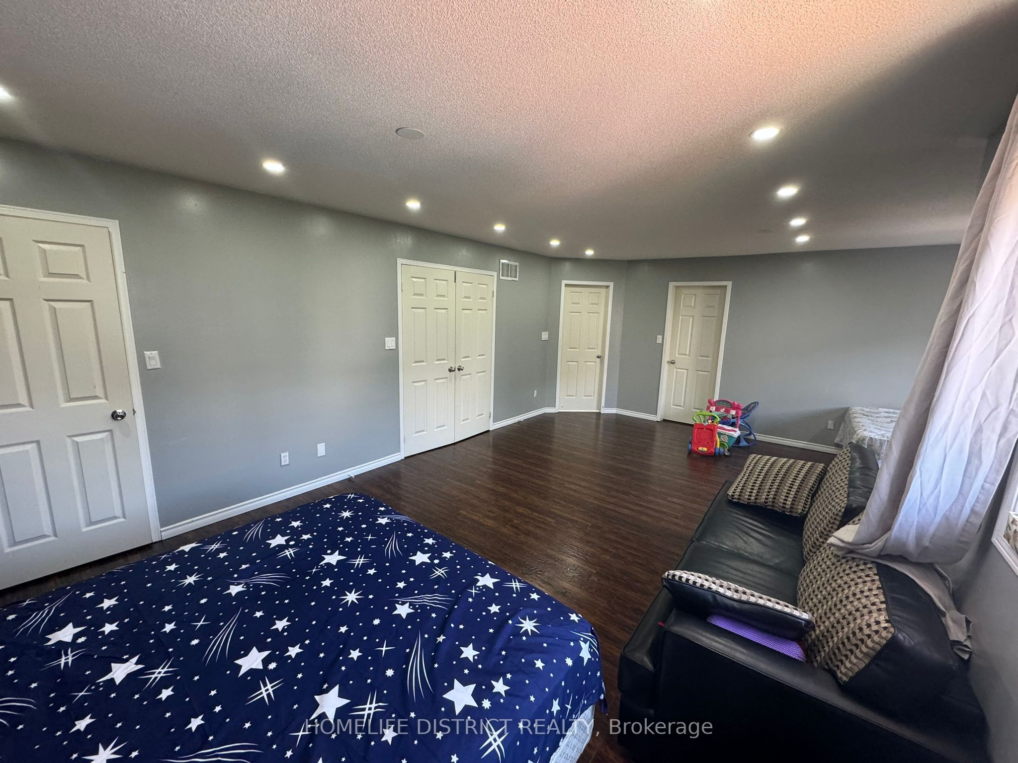 Additional image 6 of 1100 Ashgrove Crescent, Oshawa, ON, L1K 2W4
