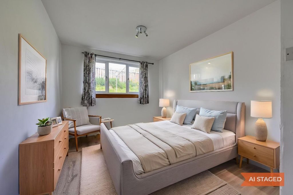 Additional image 6 of 2 bed flat for saleGlengarry Road, Inverness IV3