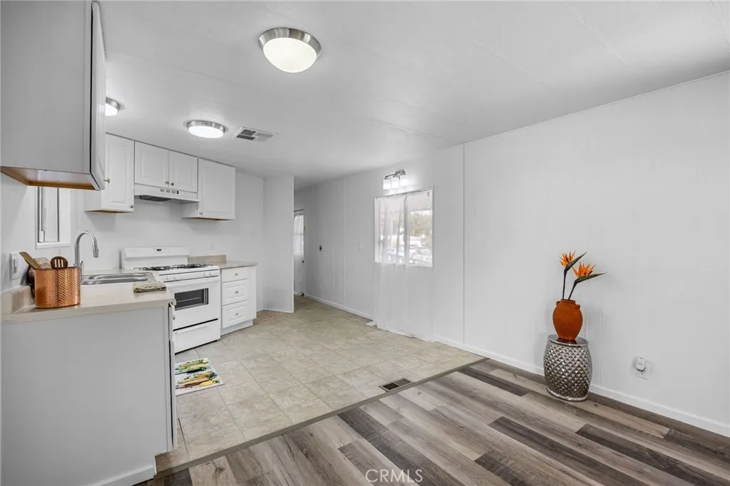 Additional image 26 of 995 Pomona Road Unit 88, Corona, CA 92882
