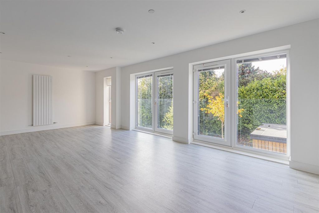 Additional image 2 of 2 bed flat for saleChurch Road, Lisvane CF14