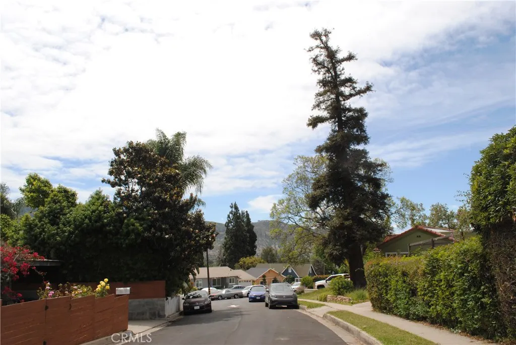 566 N Mill Street, Santa Paula, CA 93060