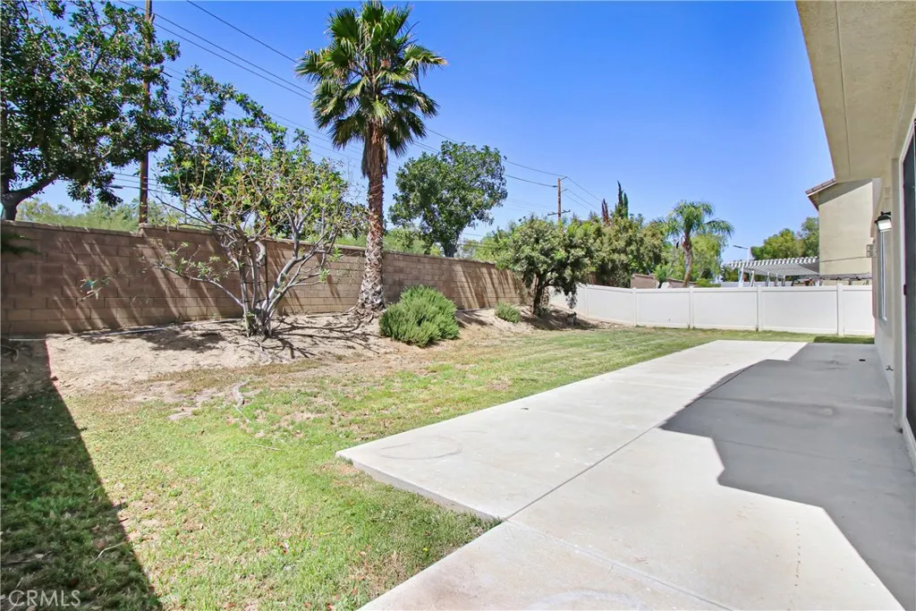 14549 Badger Ln, Eastvale, CA 92880