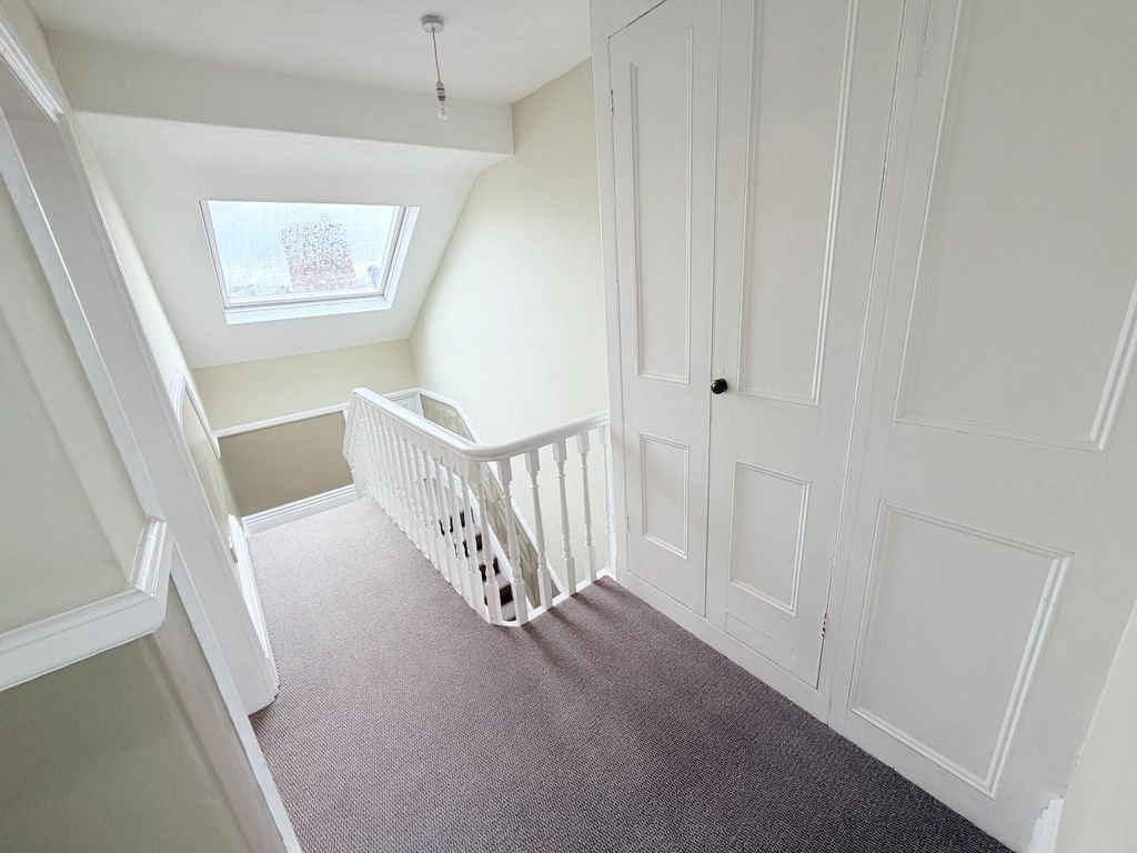 Additional image 36 of 5 bed semi-detached house for saleHutton Avenue, Hartlepool TS26
