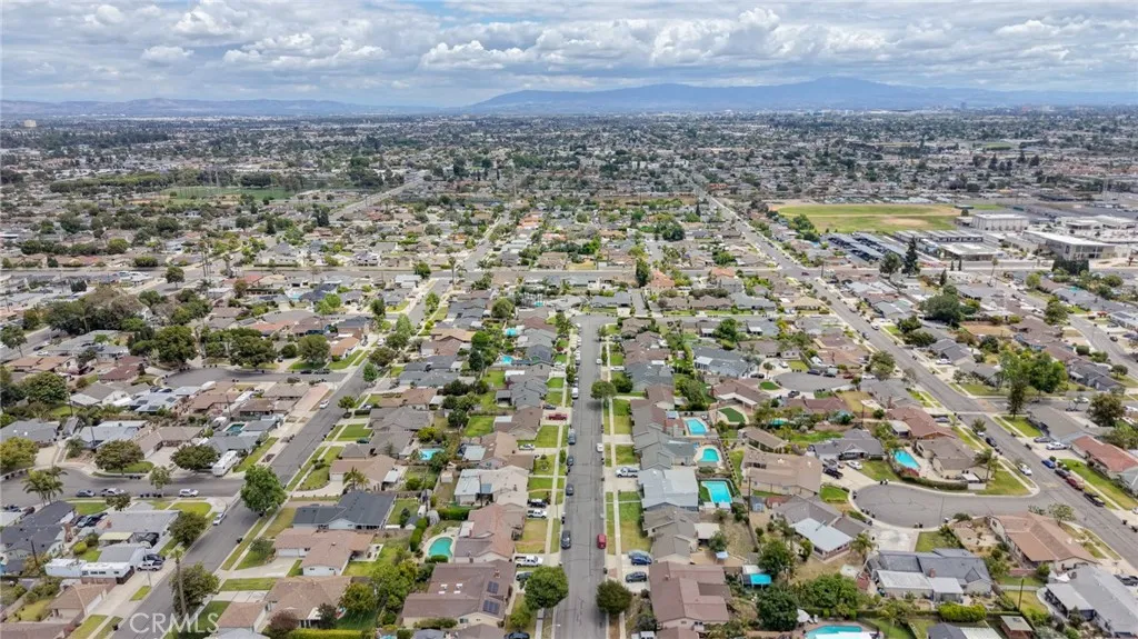 Additional image 110 of 2858 W Keys Ln, Anaheim, CA 92804