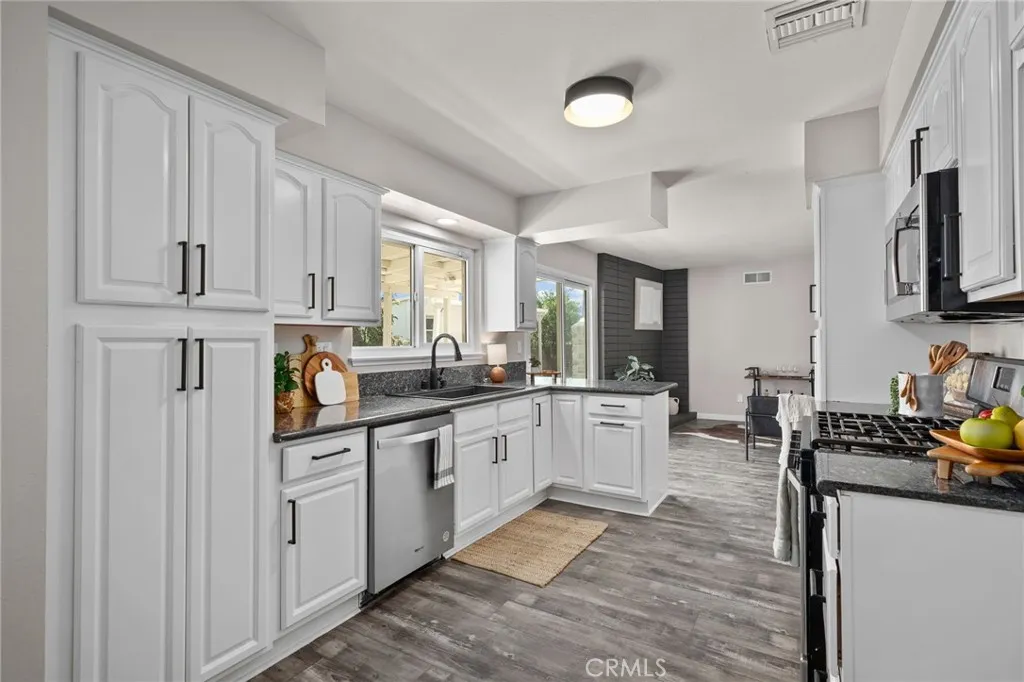 Additional image 14 of 5405 N H St, San Bernardino, CA 92407