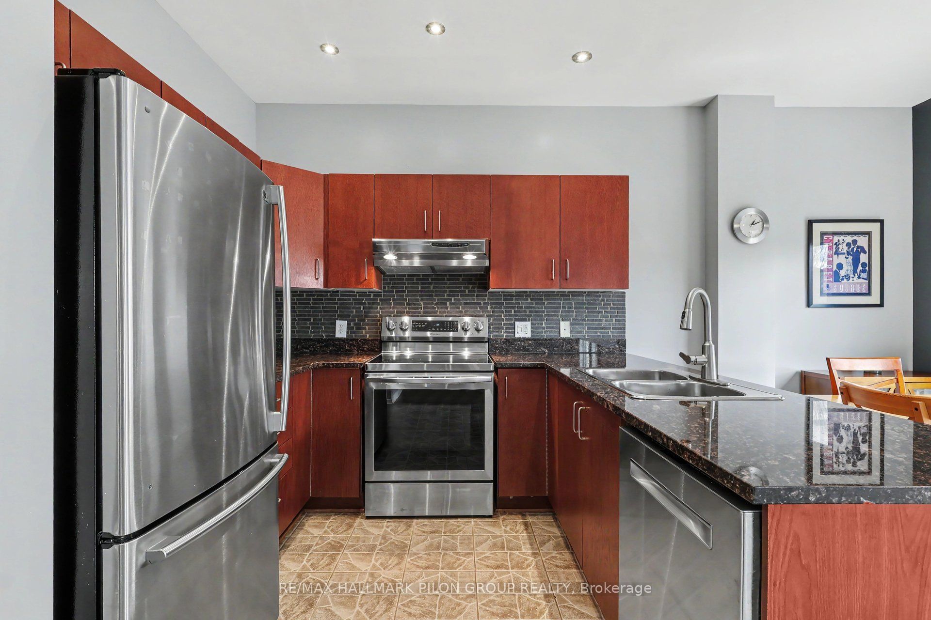 Additional image 3 of 1046 Fieldfair Way, Ottawa, ON, K4A 0E2