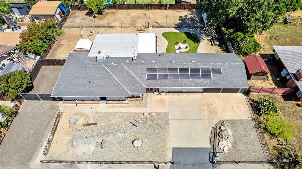 5431 E Indianapolis Ave, Fresno, CA 93727 photo 2