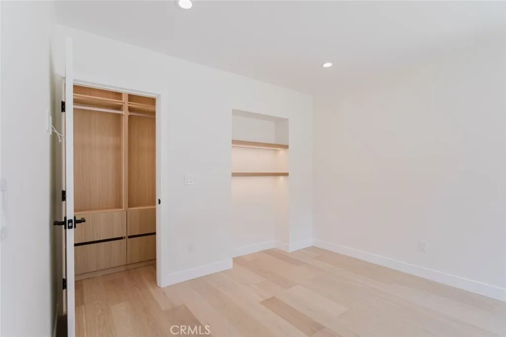 Additional image 108 of 941 Sherlock Drive, Burbank, CA 91501