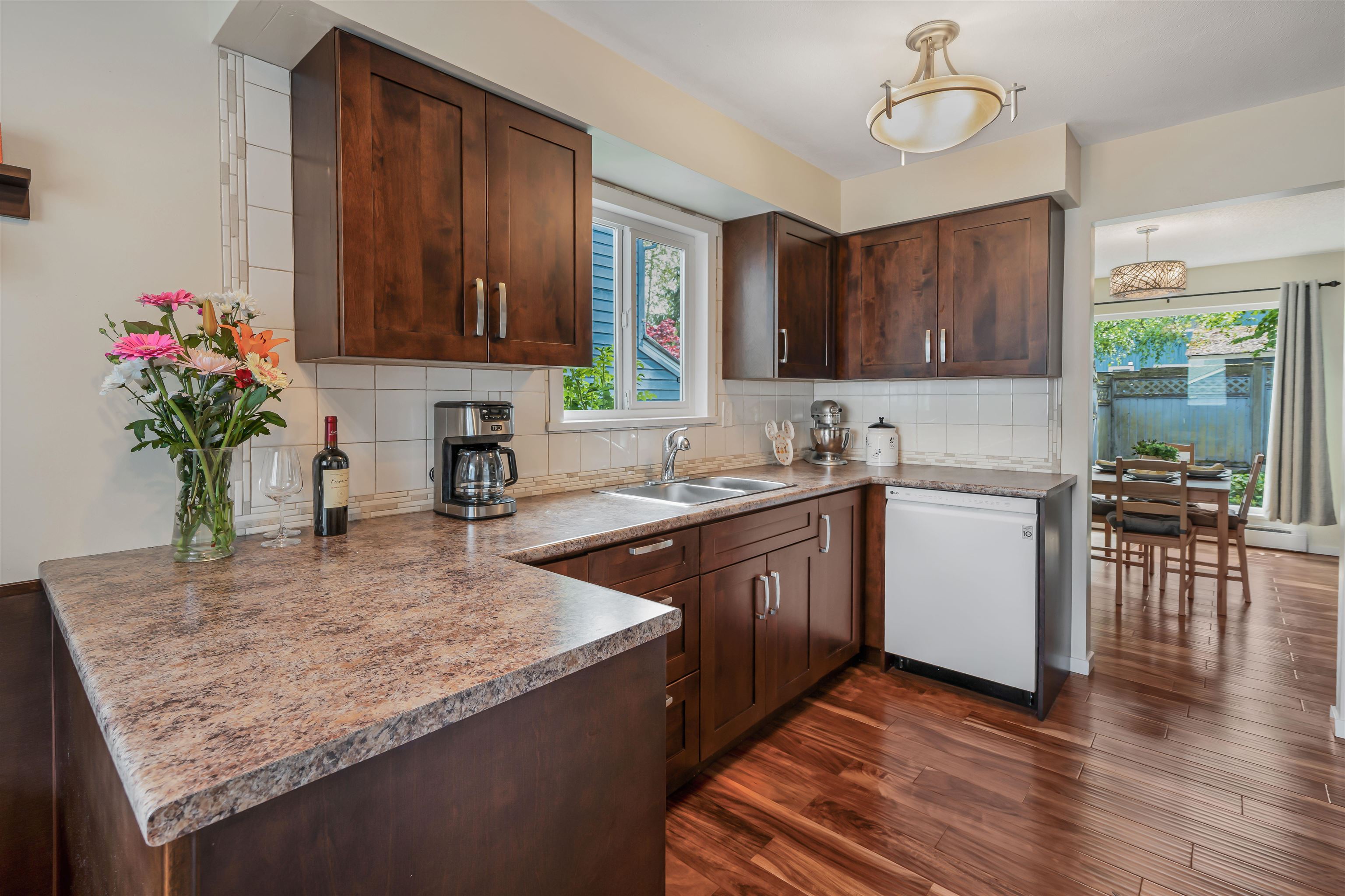 Additional image 4 of #7-9976 149th Street, Surrey, BC, V3R 7W7