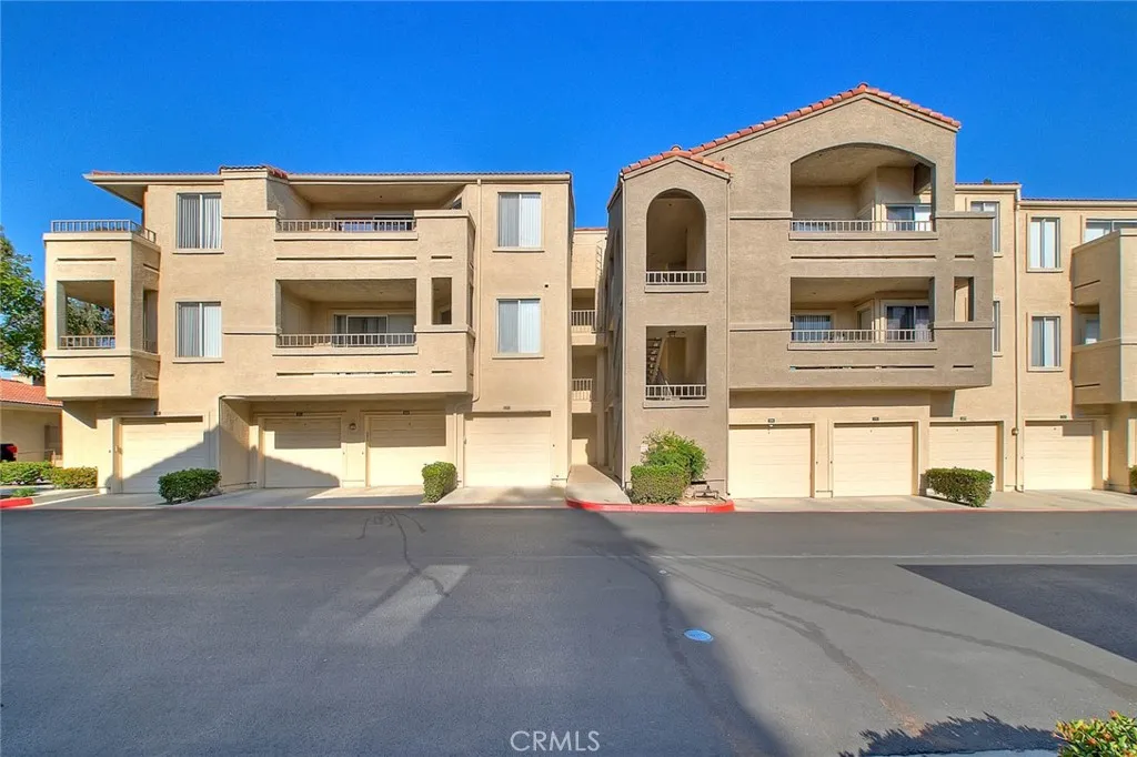 Additional image 16 of 1015 La Terraza Cir Unit 304, Corona, CA 92879