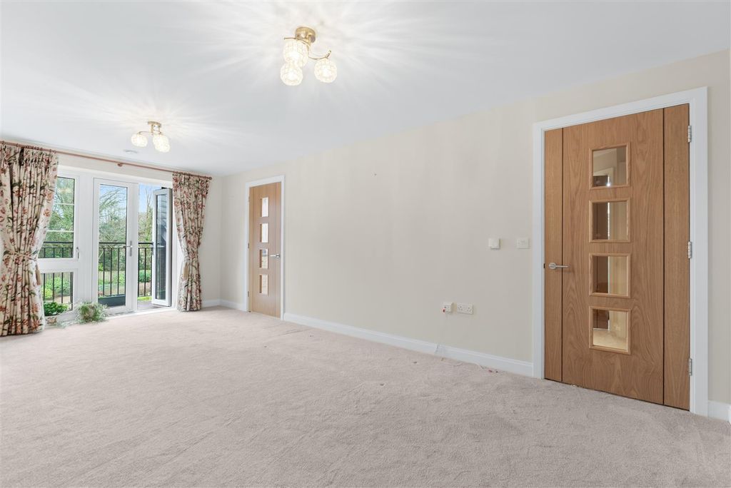 Additional image 7 of 2 bed flat for saleGower Road, Sketty, Swansea SA2
