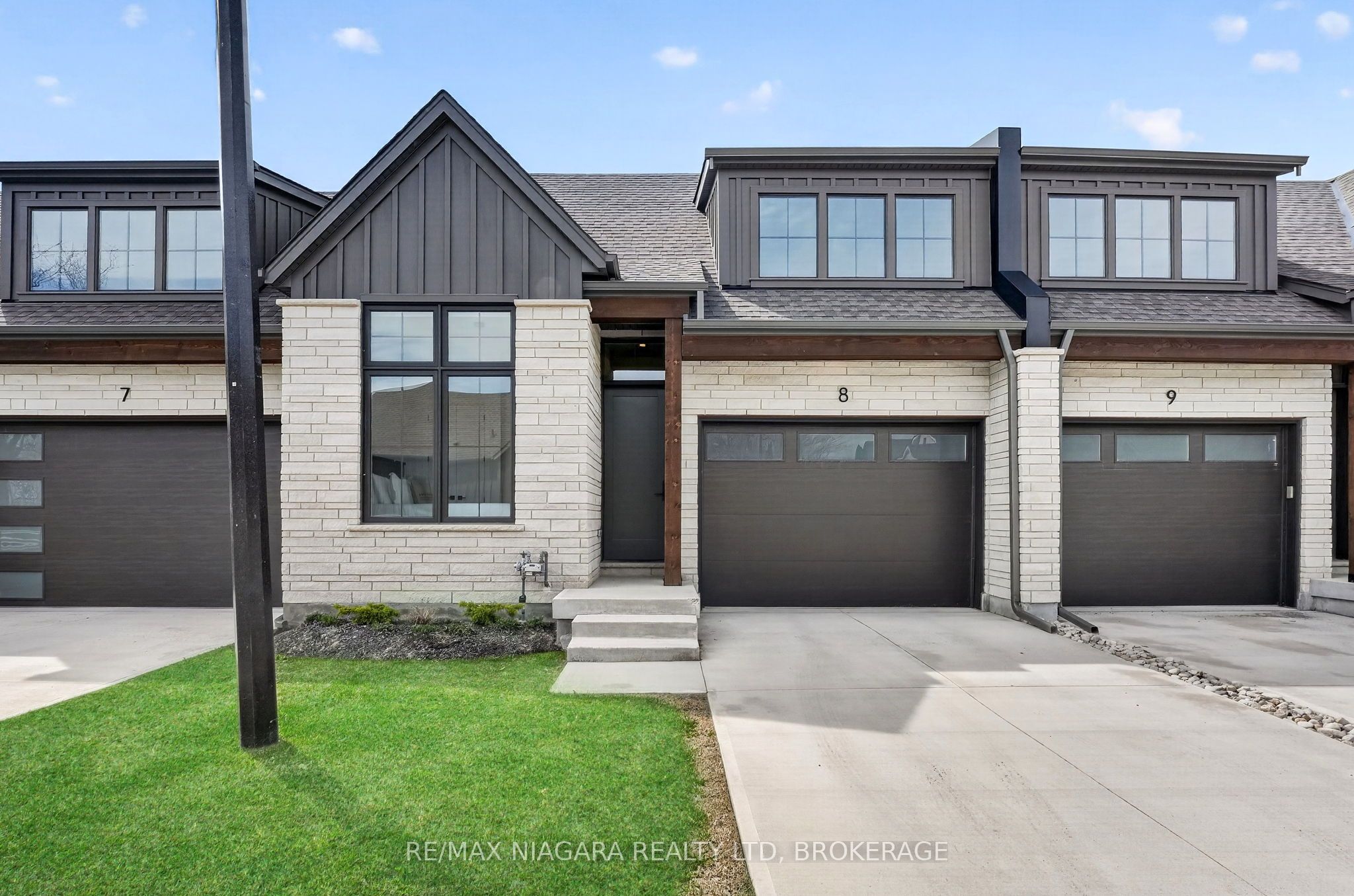 8-41 Ivy Crescent, Thorold, ON, L2V 0J9