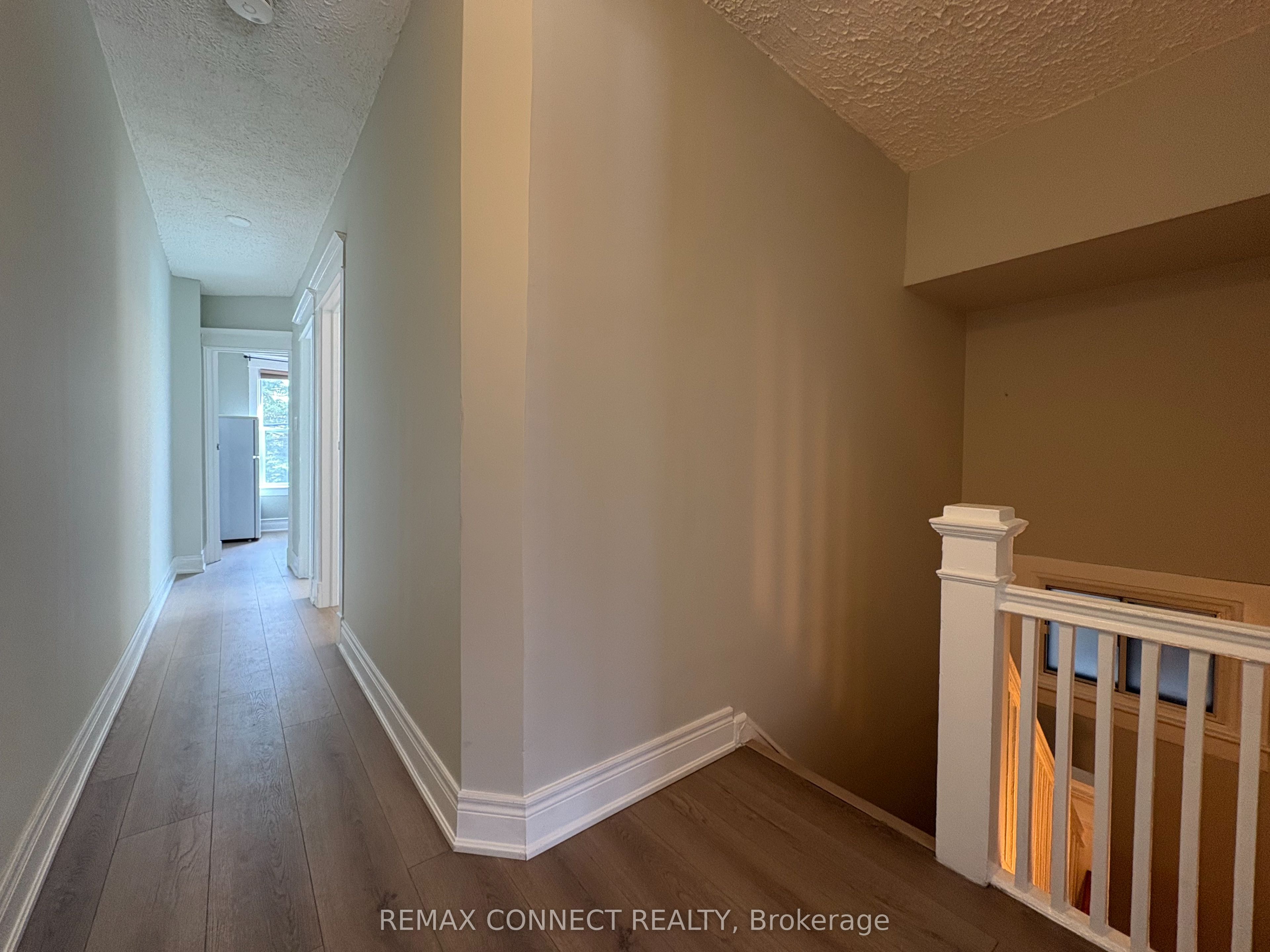 Additional image 2 of Upper-847 Pape Avenue, Toronto, ON, M4K 3T7