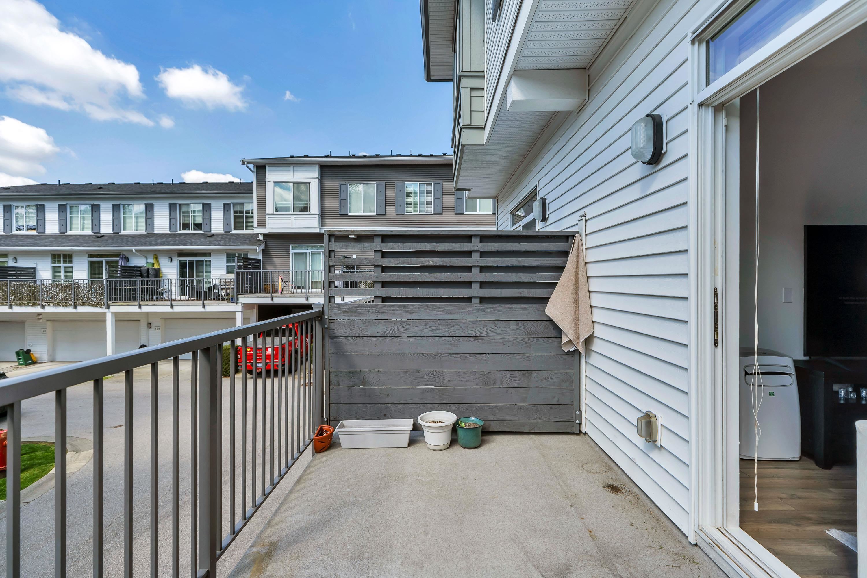 Additional image 3 of 107-15230 Guildford Drive, Surrey, BC, V3R 0C8