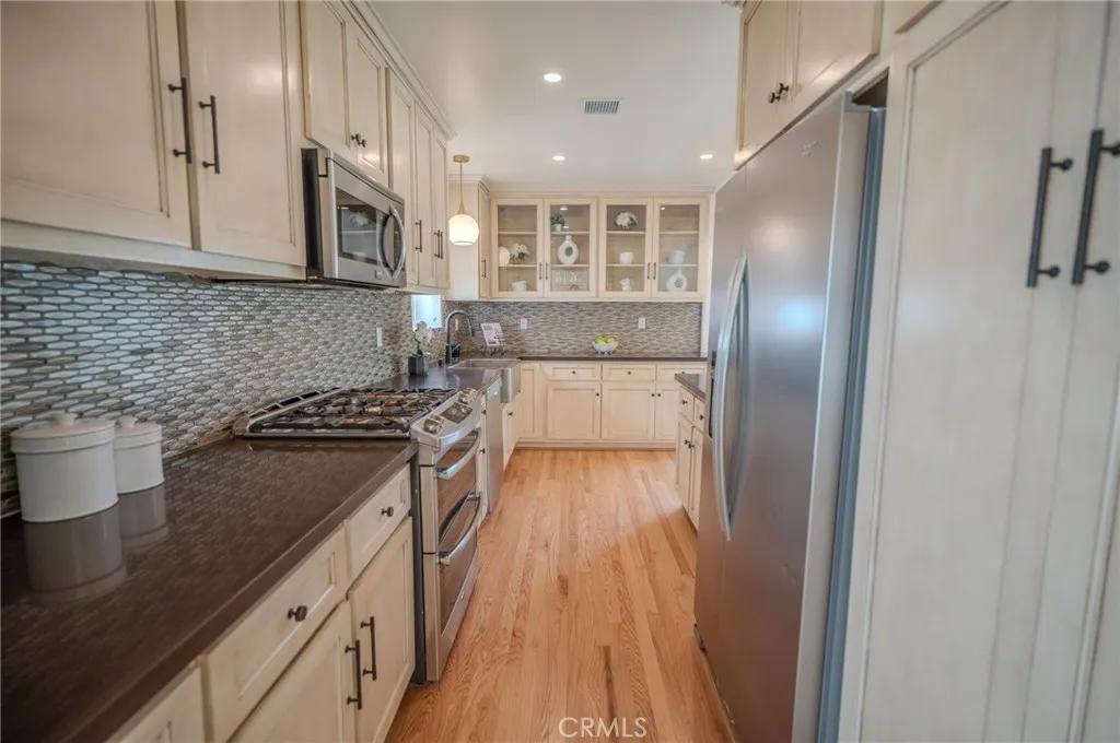 Additional image 70 of 1141 N Lima Street, Burbank, CA 91505