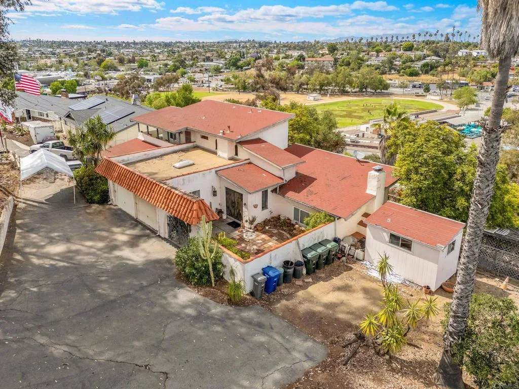Additional image 3 of 306 Ocean View Drive, Vista, CA 92084